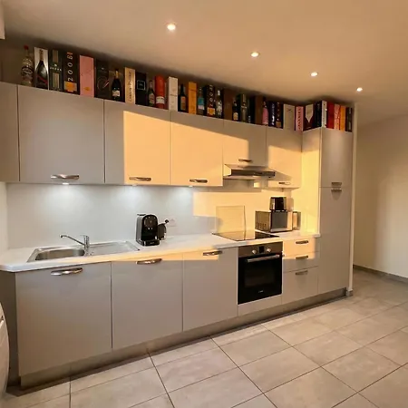 Apartmán Comfortable, Cozy, Spacious, Close To Cathedral